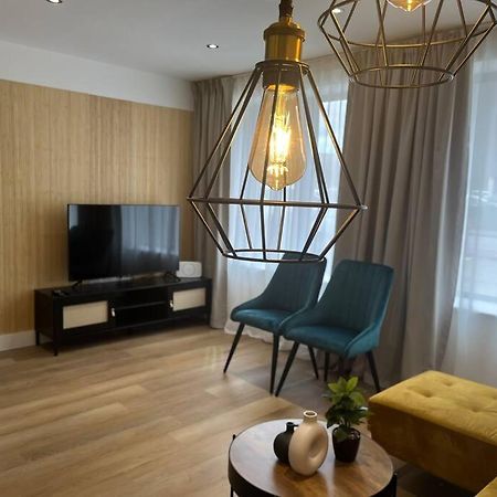 Cute One Bed Apartment - Old Trafford Манчестър Екстериор снимка