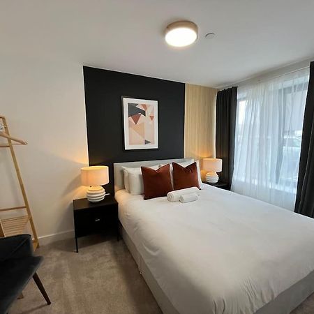 Cute One Bed Apartment - Old Trafford Манчестър Екстериор снимка